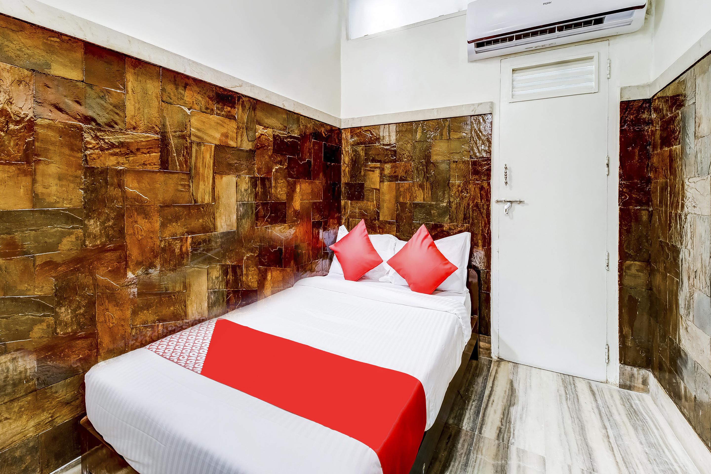 Super Oyo Hotel Dreamland Bombay Exterior foto