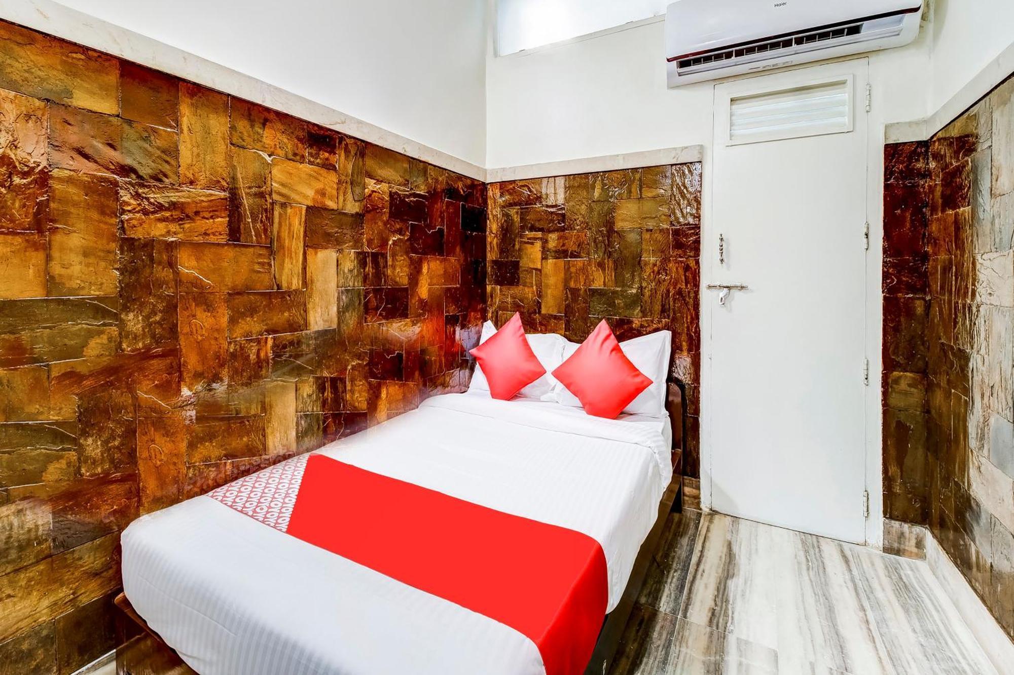 Super Oyo Hotel Dreamland Bombay Exterior foto