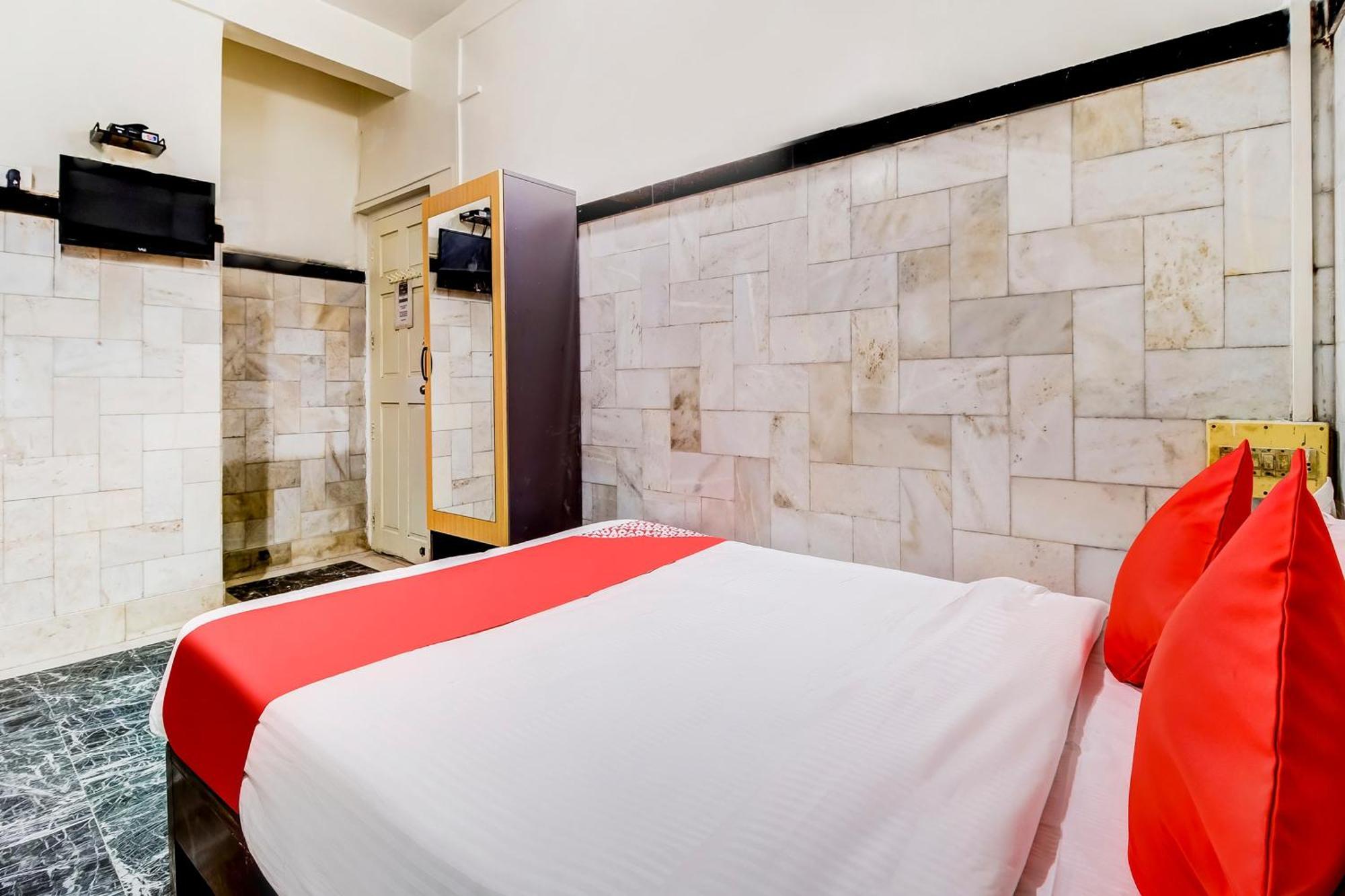 Super Oyo Hotel Dreamland Bombay Exterior foto